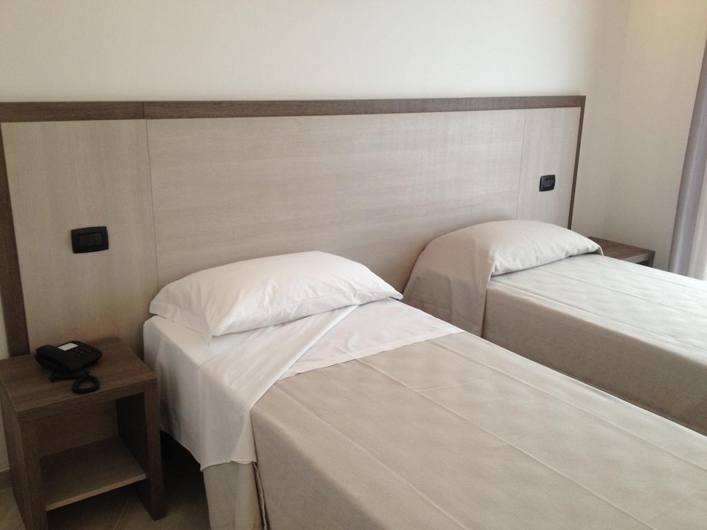 Hotel Lido Inn 利多迪卡马约雷 客房 照片