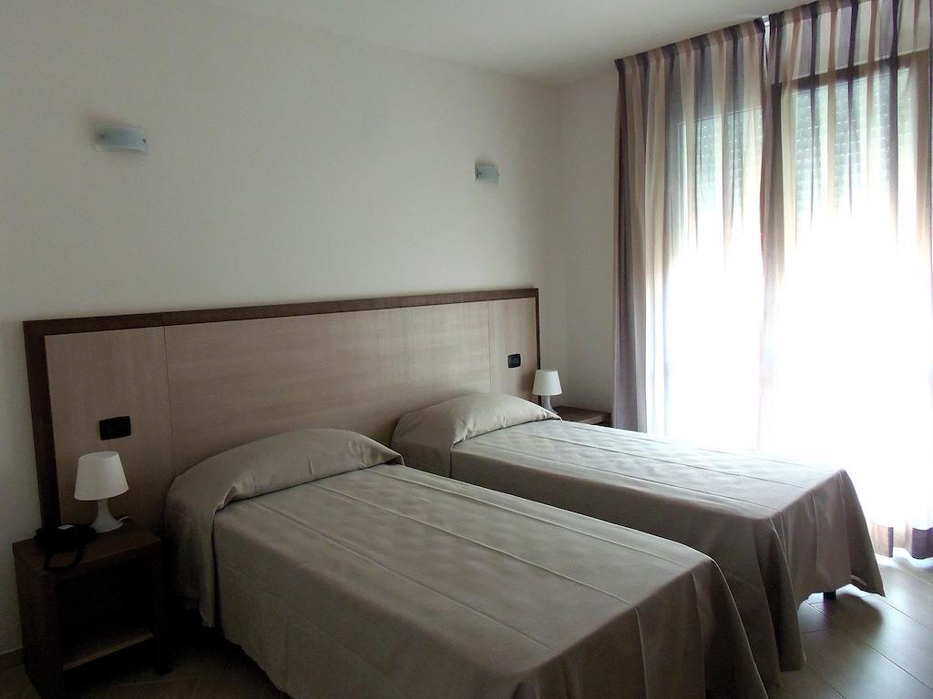 Hotel Lido Inn 利多迪卡马约雷 客房 照片