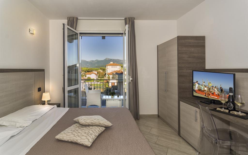 Hotel Lido Inn 利多迪卡马约雷 外观 照片
